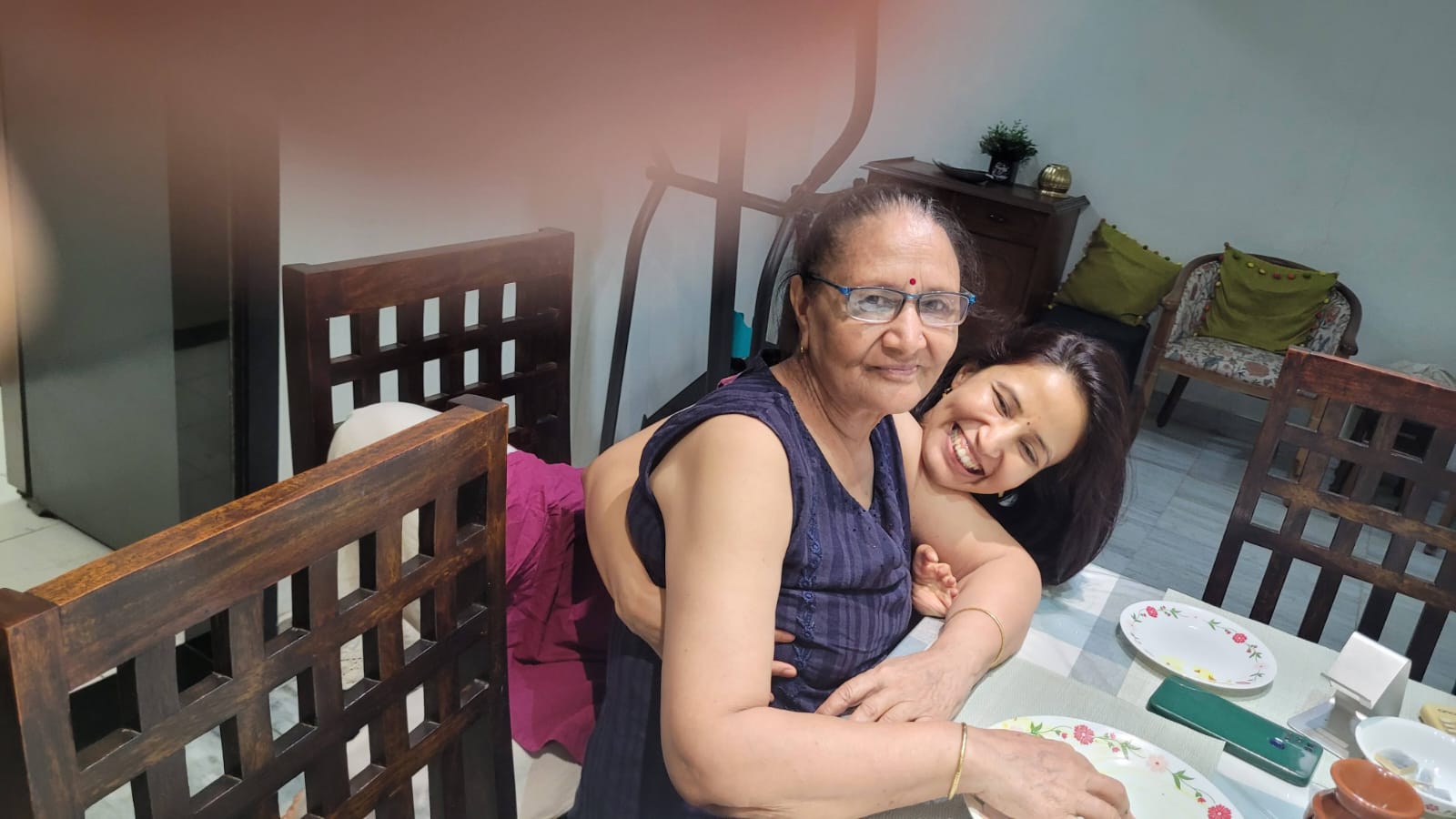 Shakku aur Inu ki tasveer